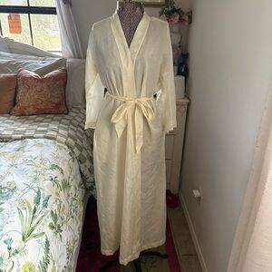 Vintage Evan Picone Robe